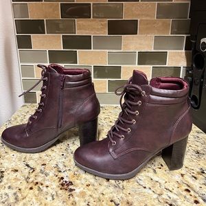 Brand new NWT/ includes original box, never worn heeled boots in Wine. size 8.5